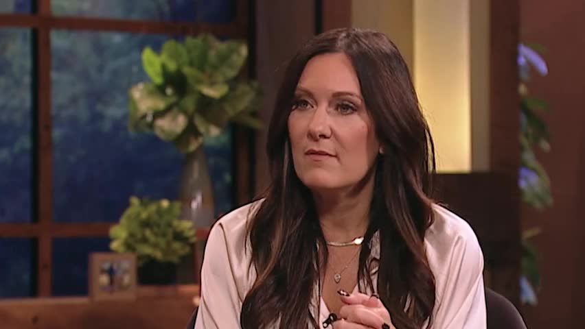 Lysa TerKeurst: Good Boundaries And Goodbyes